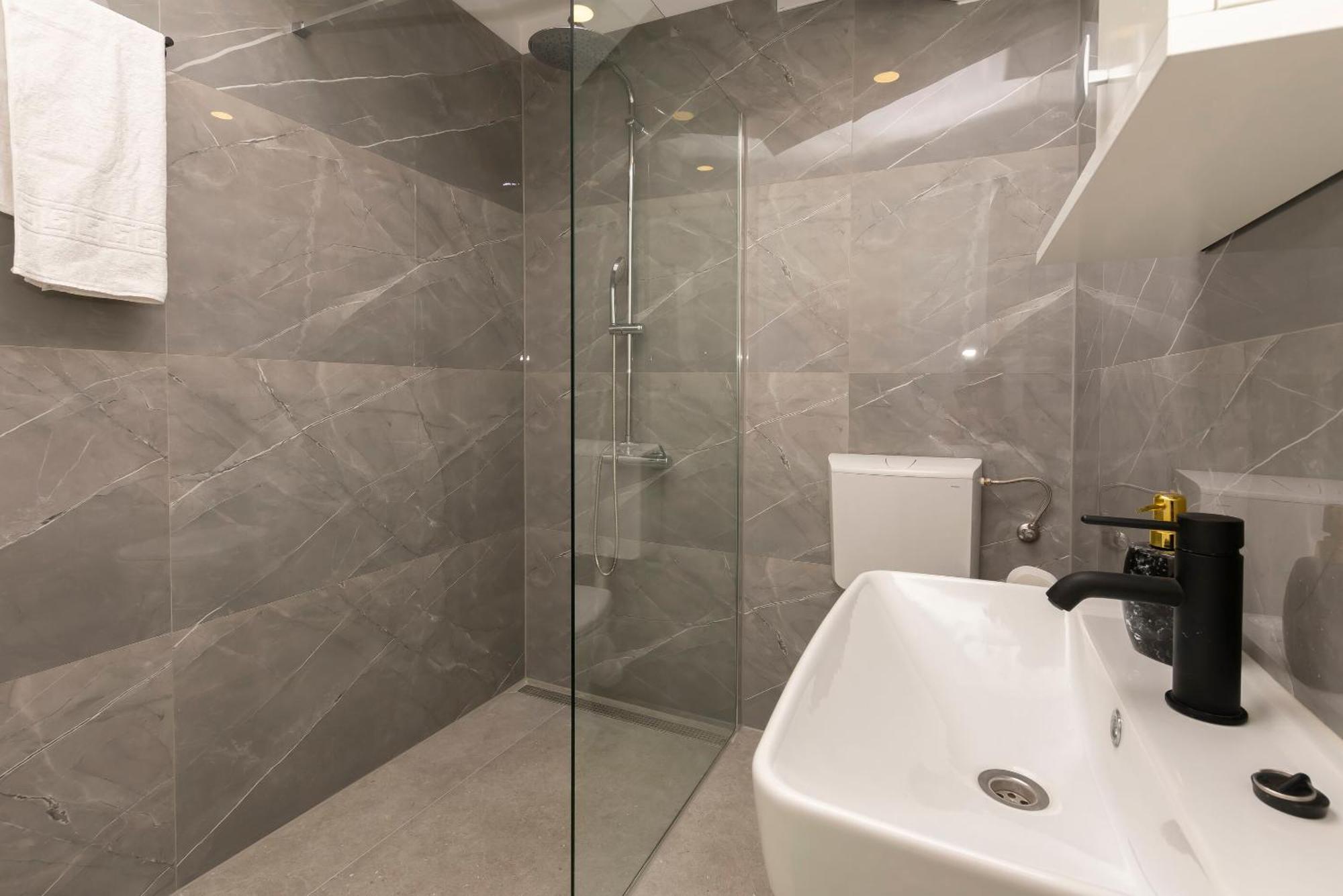 Apartment Ivano Дуги Рат Екстериор снимка