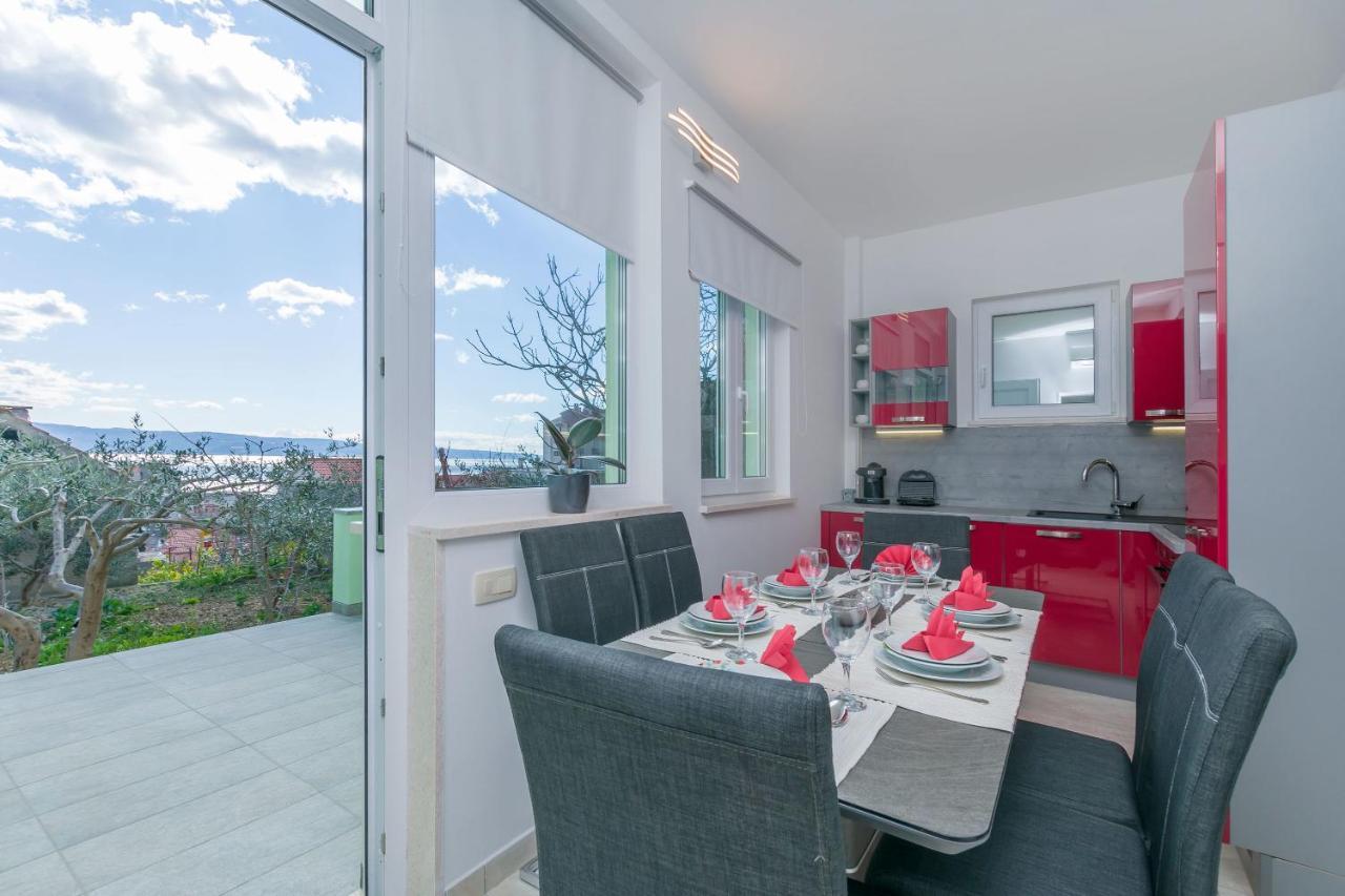 Apartment Ivano Дуги Рат Екстериор снимка