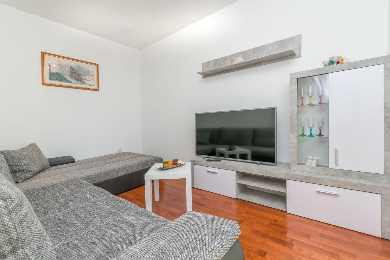 Apartment Ivano Дуги Рат Екстериор снимка